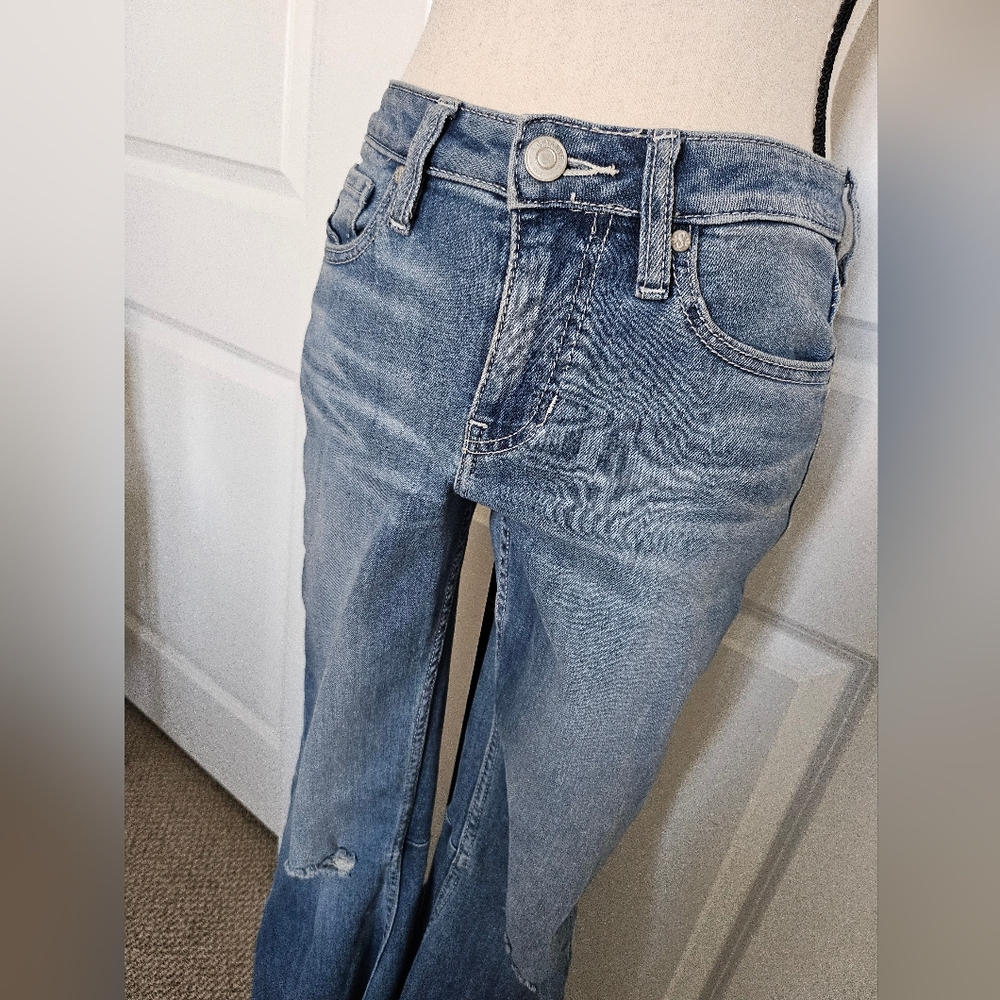Shyanne cowgirl Light Blue Denim flare Jeans size 27